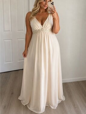Elizabeth Howard Formal Maxi Dress 12 Ivory Beaded Empire Waist